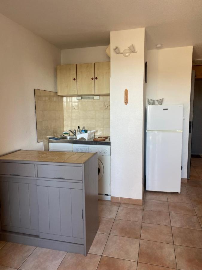 Appartement En Bord D'Etang เลอบาร์กาแรส ภายนอก รูปภาพ